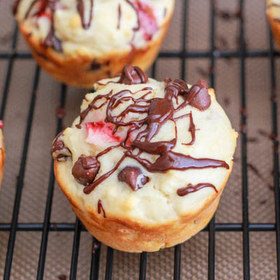 chocolate covered strawberry muffins