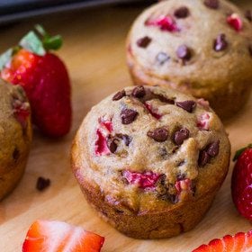 Skinny Strawberry Chocolate Chip Muffins