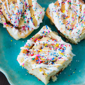 cake batter cinnamon rolls without cake mix