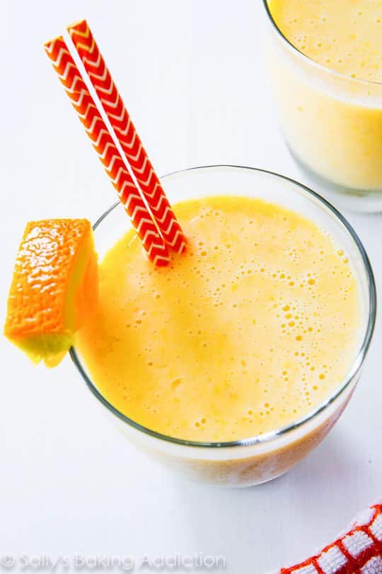 This creamy, healthy 5 ingredient smoothie tastes like an orange julius and a creamsicle pop combined. Vitamin C has never tasted so good!
