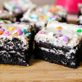 cookies and cream oreo brownies made with brownie mix