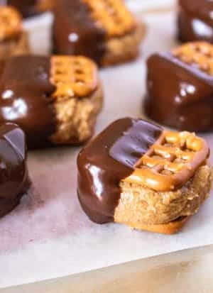 chocolate covered peanut butter pretzel bites