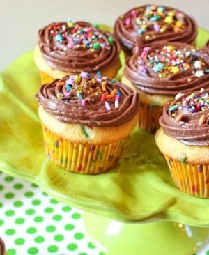 sprinkle cupcakes with milk chocolate buttercream