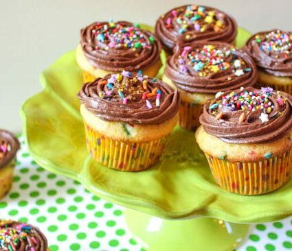 Yellow Cupcakes with Milk Chocolate Frosting