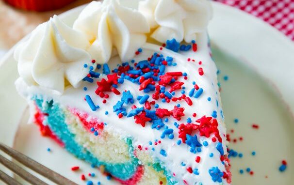 4th of July Tie-Dye Cake (and Cupcakes!)