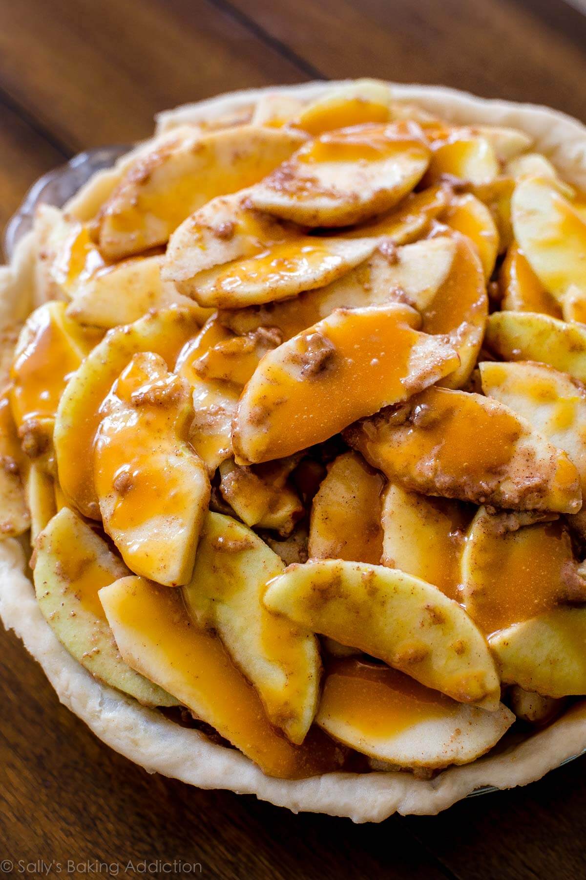 salted caramel apple pie filling in pie dish