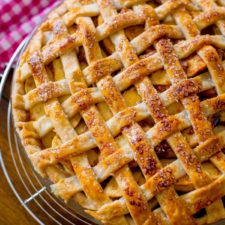 Deep-Dish Caramel Apple Pie Recipe