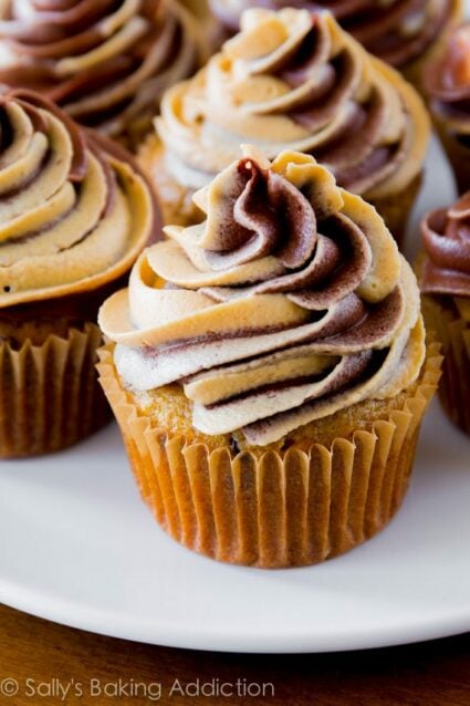 Banana Cupcakes with Chocolate Peanut Butter Frosting