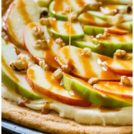 3 images of apple dessert pizza