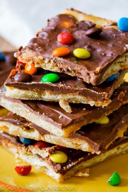 How to Make Easy Saltine Toffee
