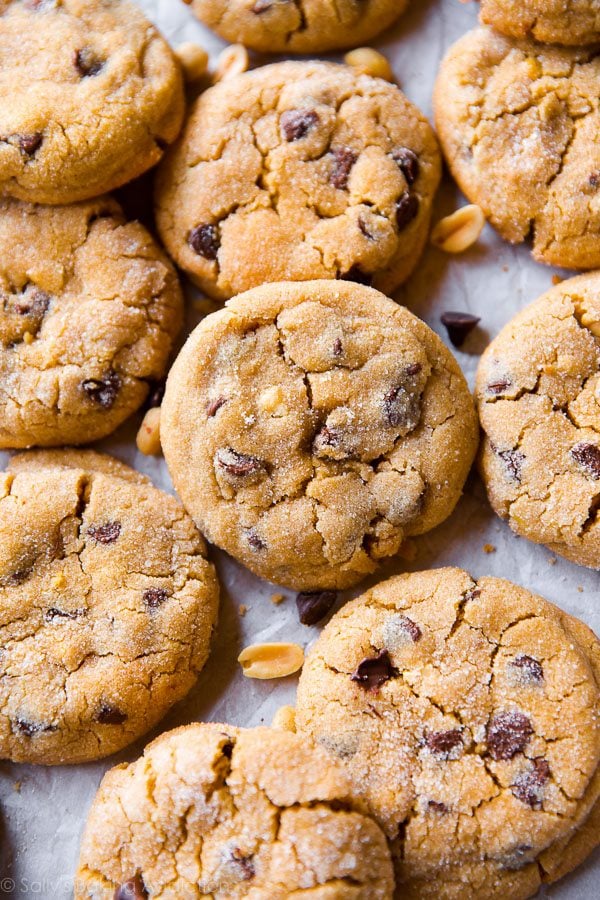 bakery-style peanut butter chunk cookies