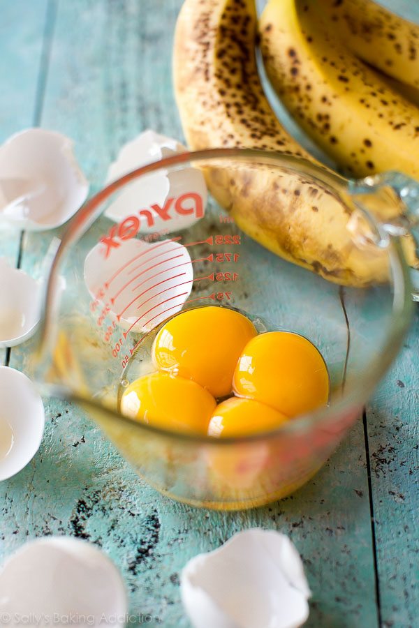 egg yolks in a glass measuring cup