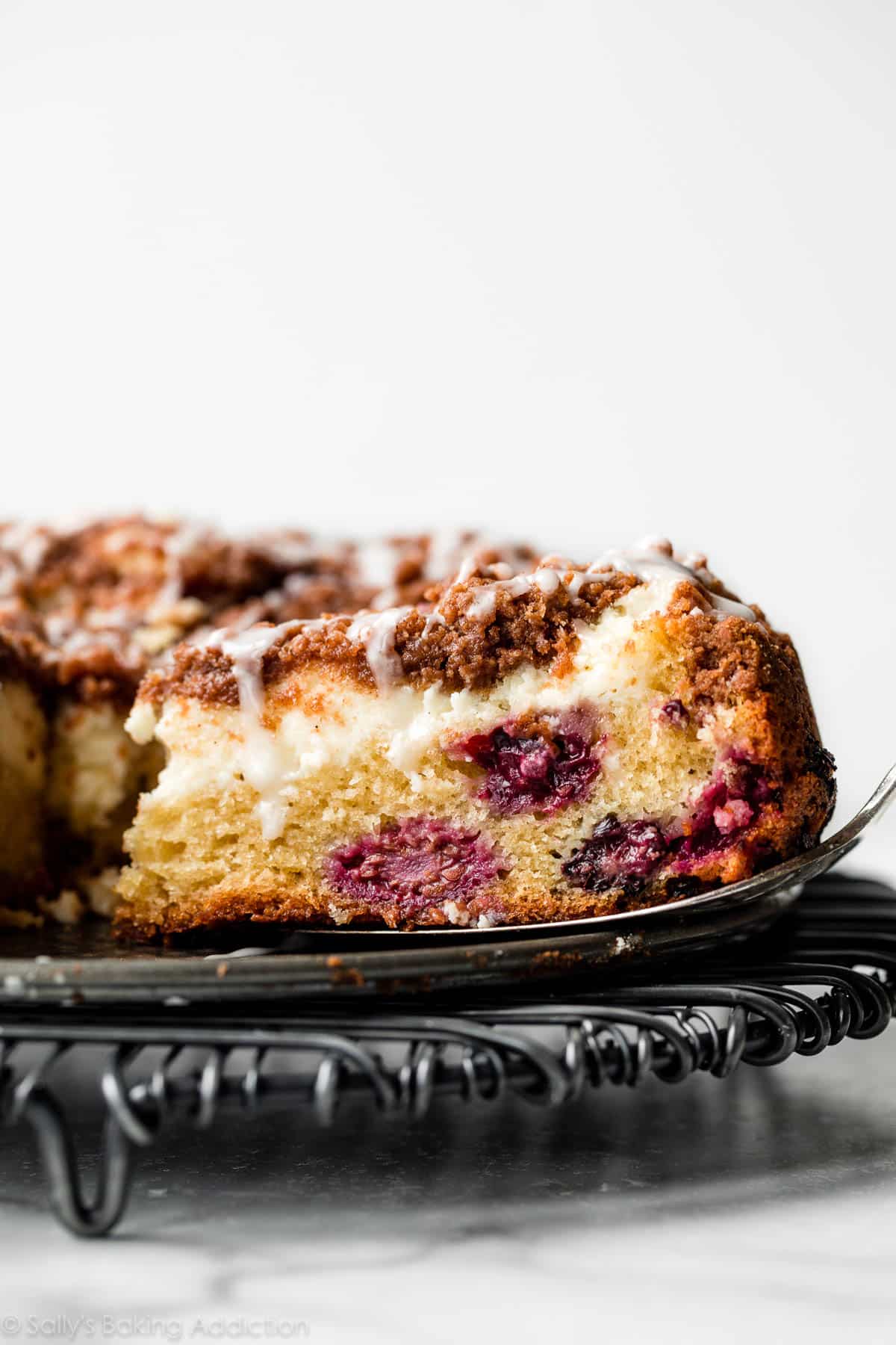 blackberry crumb cake with cream cheese filling