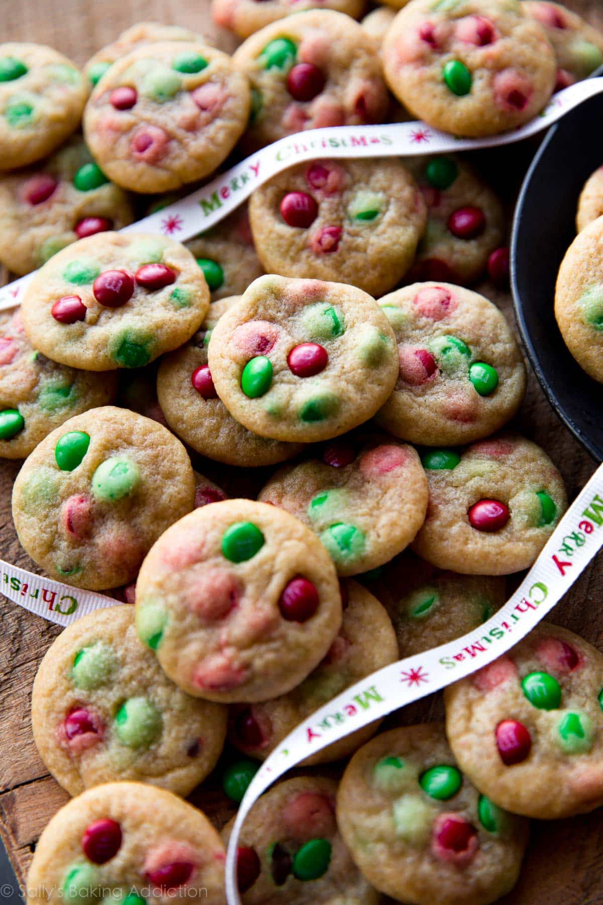 mini M&M cookies with Christmas M&Ms