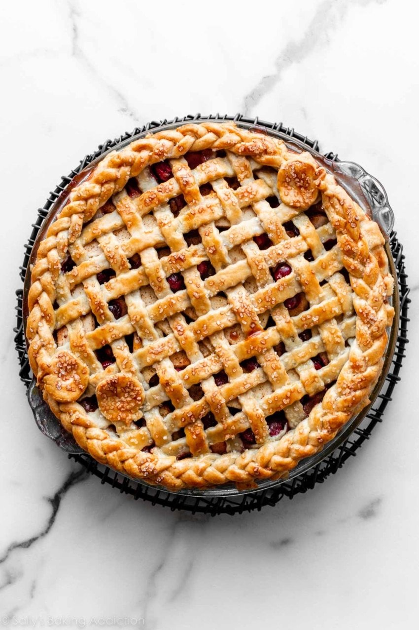 Beautiful Pie Crust Designs Tutorial (Video) (Video) Sally's Baking