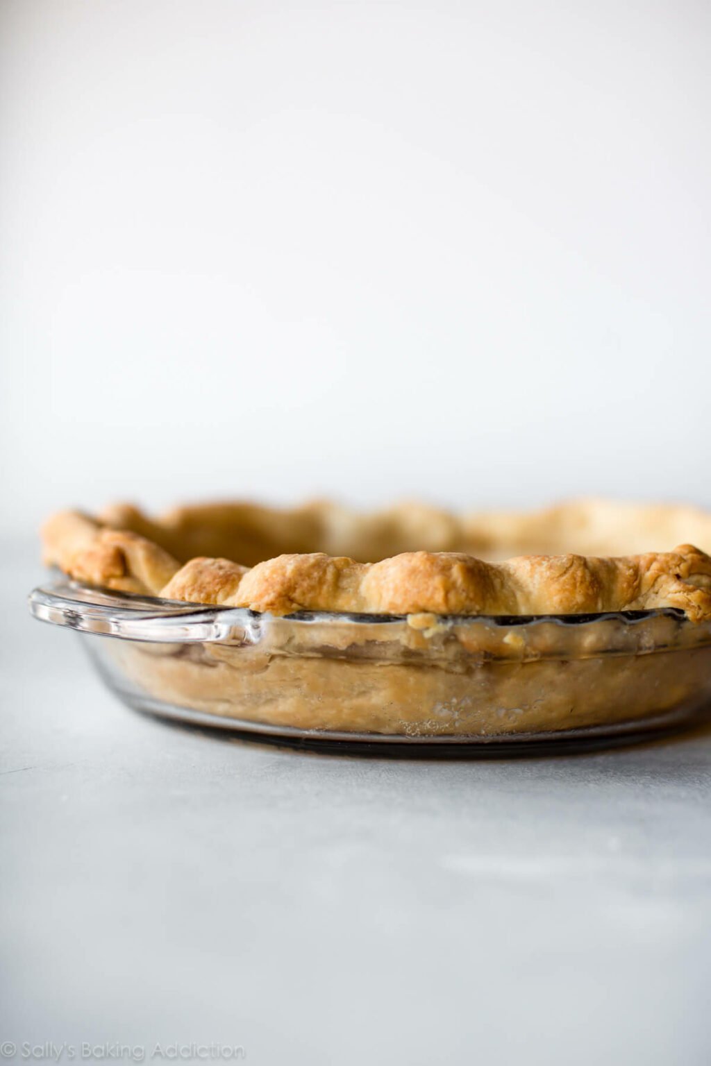 How to ParBake Pie Crust (Video) Sally's Baking Addiction