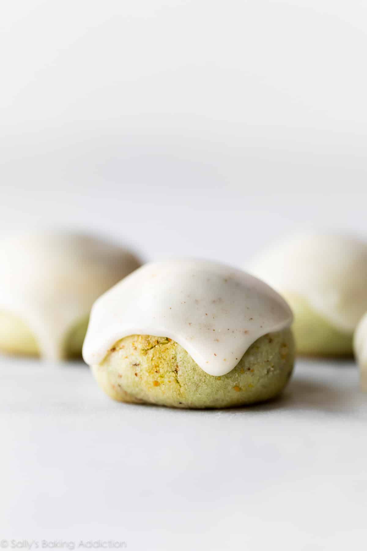 Pistachio cookies with brown butter icing