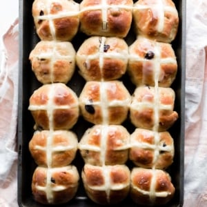 Hot cross buns in baking pan