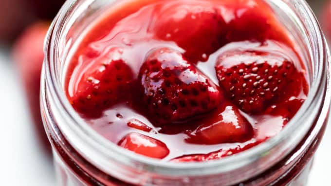 Homemade Strawberry Sauce (Topping)
