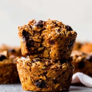pumpkin oatmeal cup muffins with chocolate chips