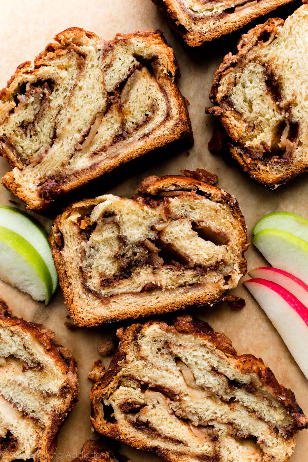 Apple Raisin Quick Bread: A Delicious Twist on Traditional Recipes