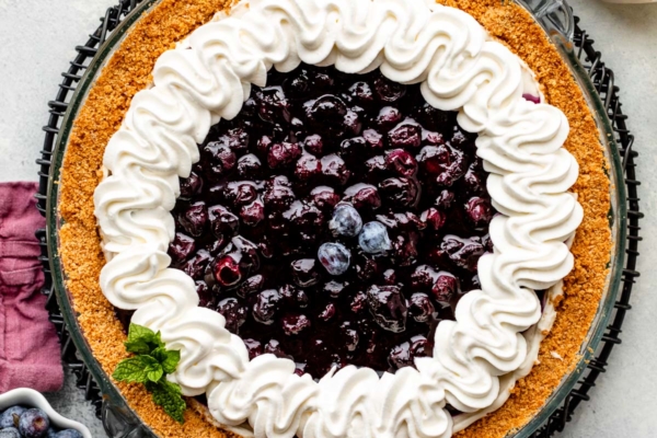 blueberries and cream pie