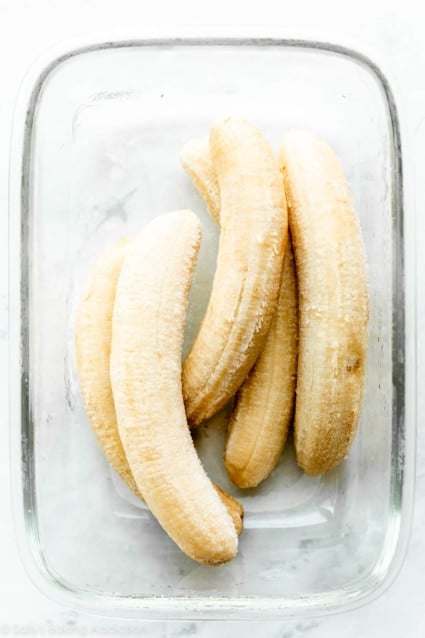 How to Freeze & Thaw Bananas for Baking
