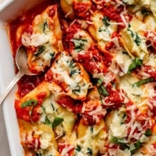 Garlic Chicken & Spinach Stuffed Shells