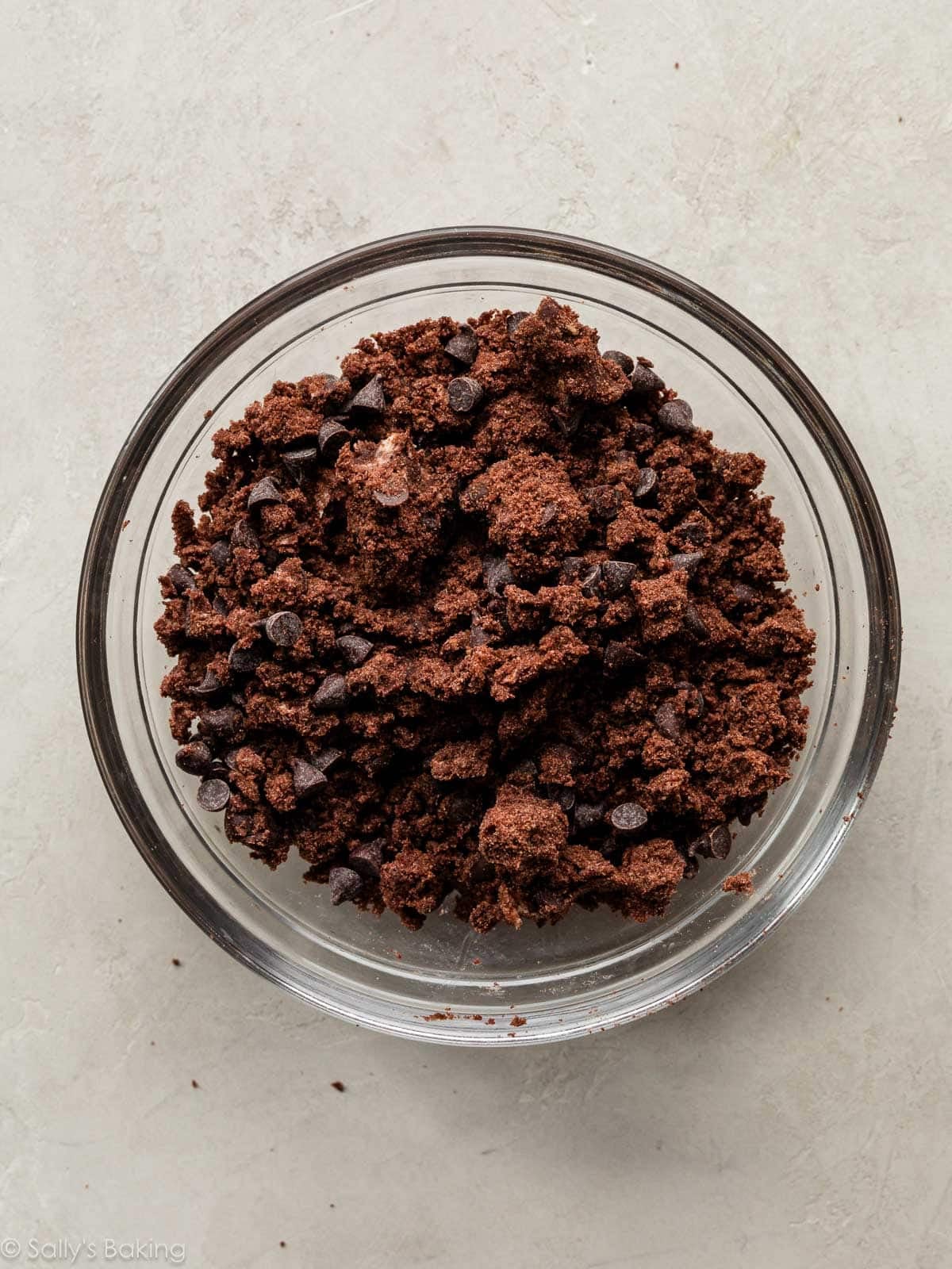 chocolate streusel with mini chocolate chips in a bowl.
